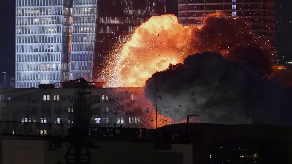 Serangan Balasan Iran ke Israel: Sirine Meraung di Tel Aviv, Bandara di Teheran Terbakar